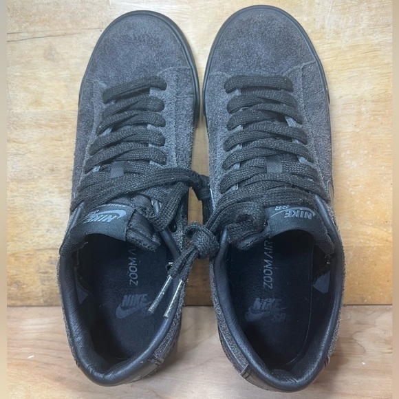 Nike SB Blazer Grant Taylor Womens Sz 7.5 Shoes Black Anthracite 704939-002 - Picture 6 of 9